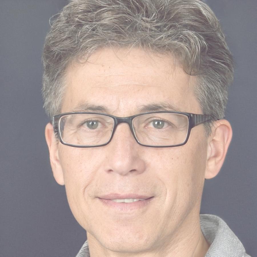 Instructor Maxwell Chen